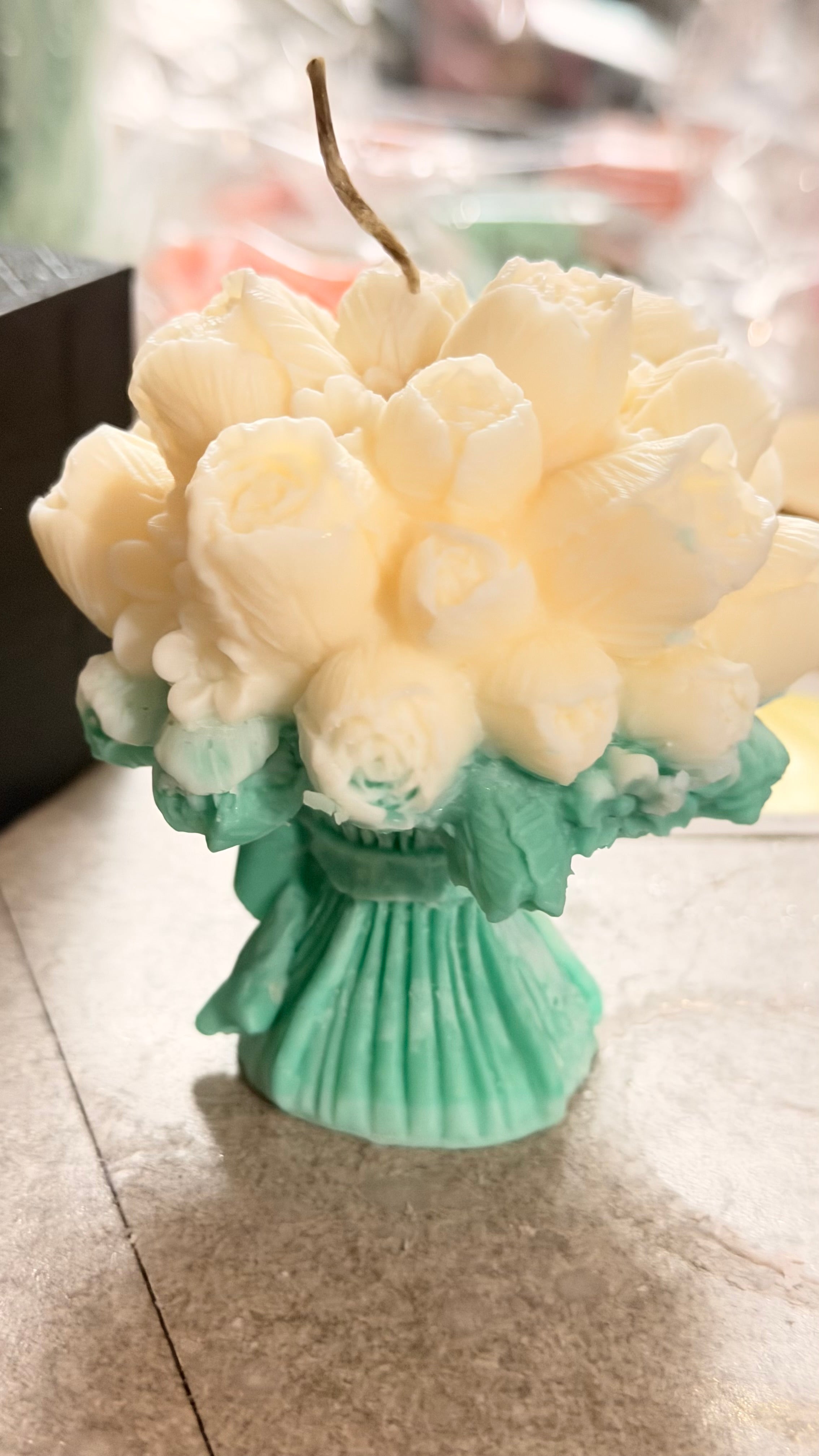 Sculpted Bouquet Soft Floral Candle